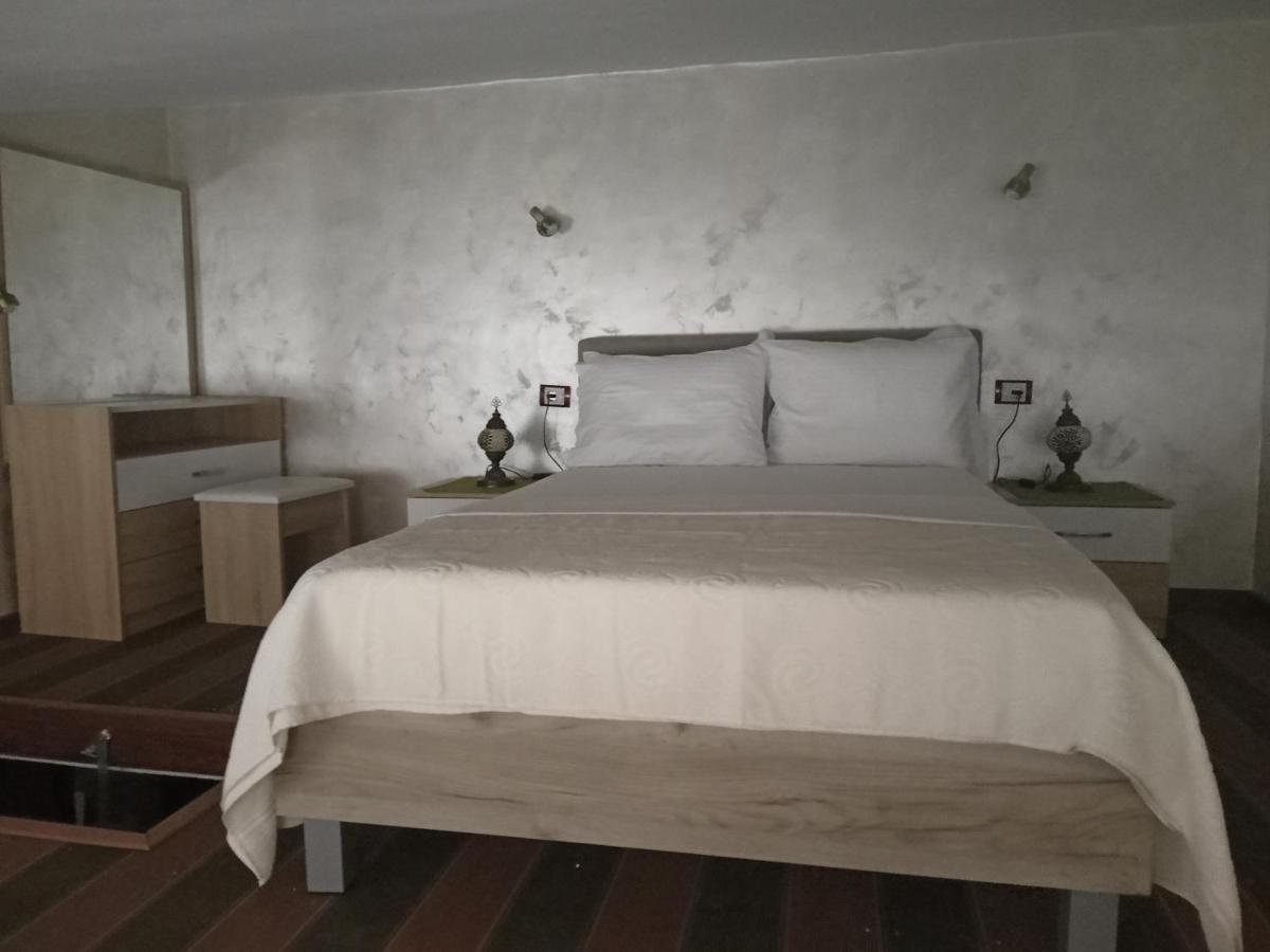 Apartments With Sea View In Prcanj كوتور المظهر الخارجي الصورة