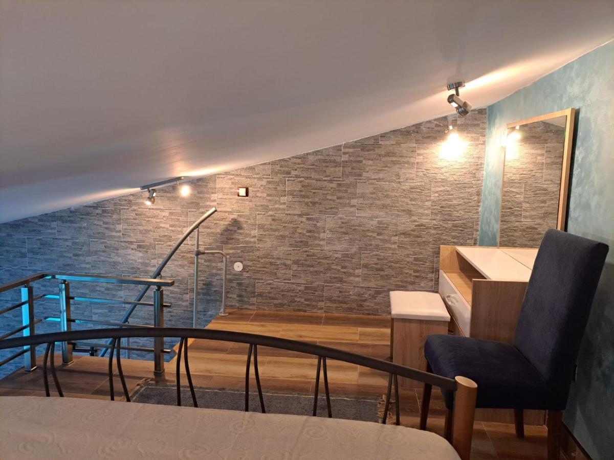 Apartments With Sea View In Prcanj كوتور المظهر الخارجي الصورة