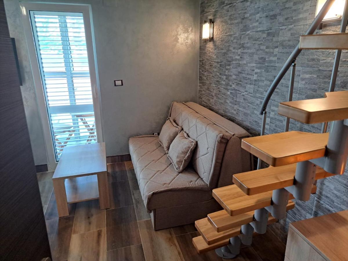 Apartments With Sea View In Prcanj كوتور المظهر الخارجي الصورة