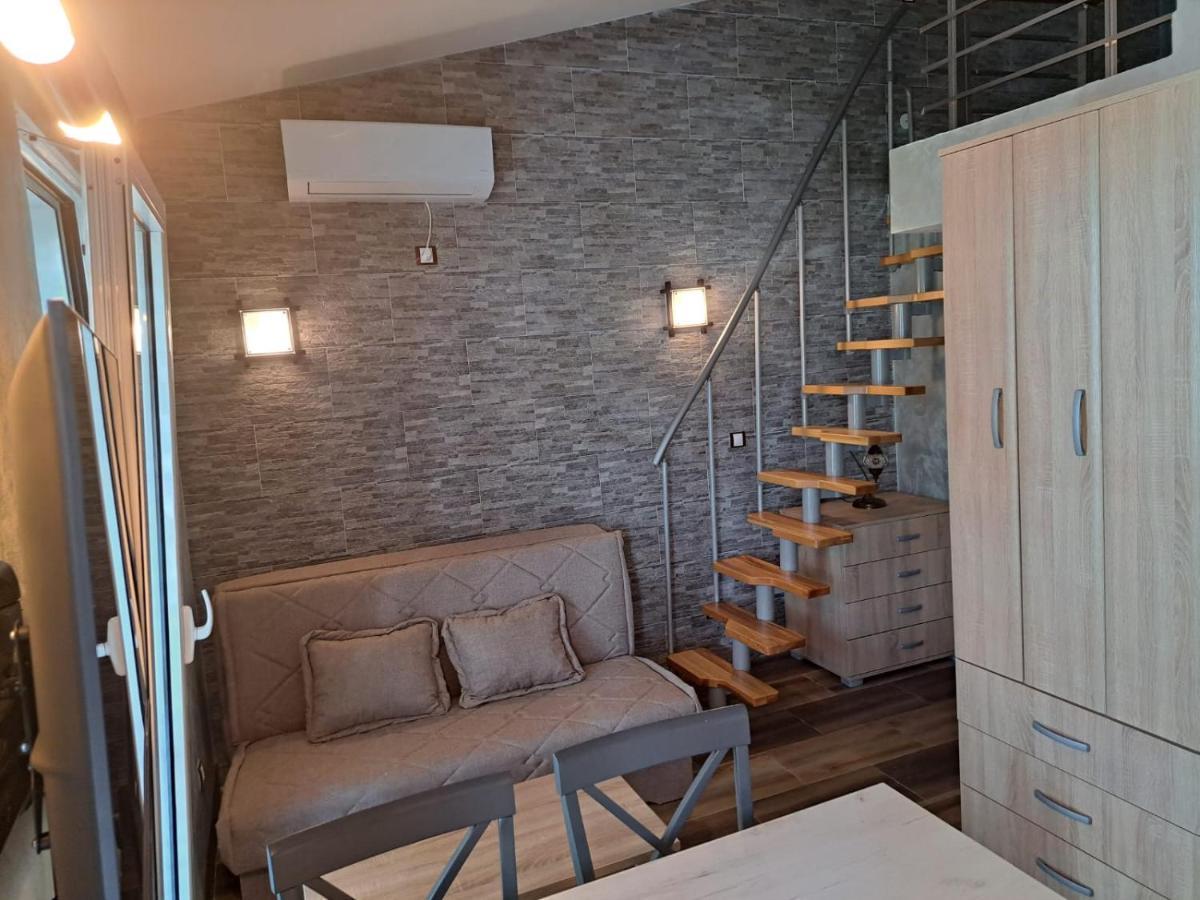 Apartments With Sea View In Prcanj كوتور المظهر الخارجي الصورة