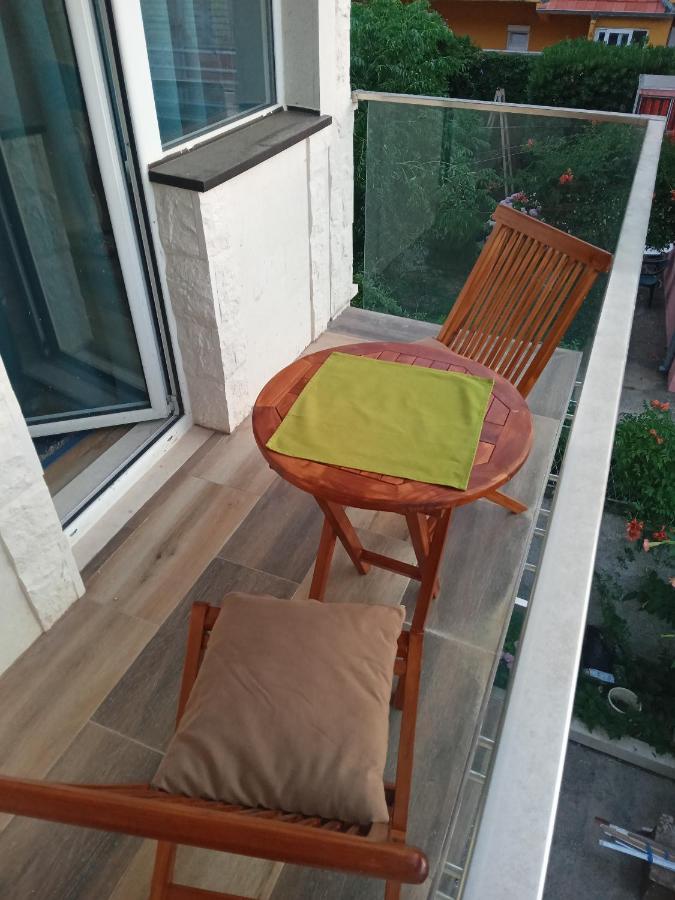 Apartments With Sea View In Prcanj كوتور المظهر الخارجي الصورة