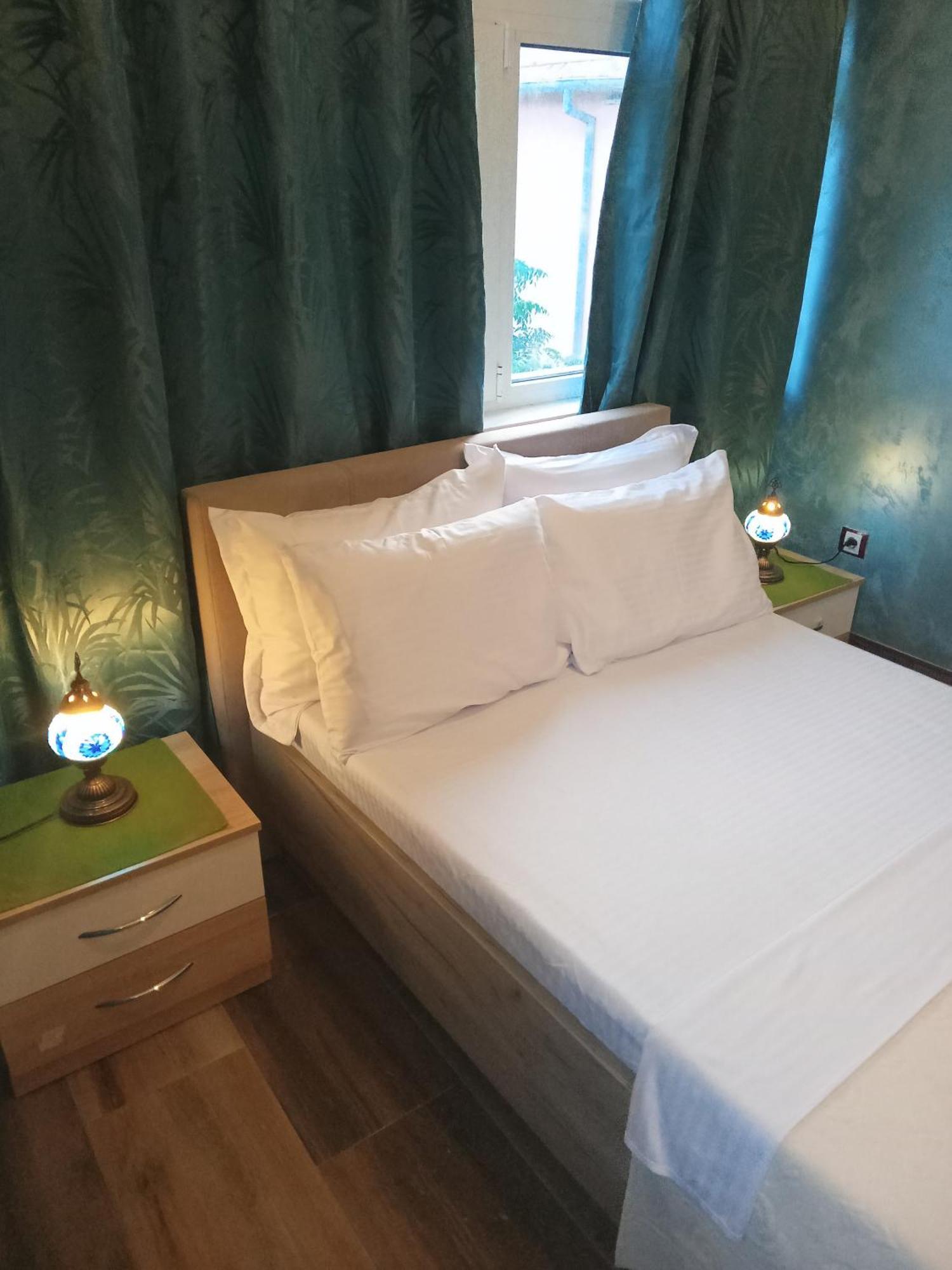 Apartments With Sea View In Prcanj كوتور الغرفة الصورة